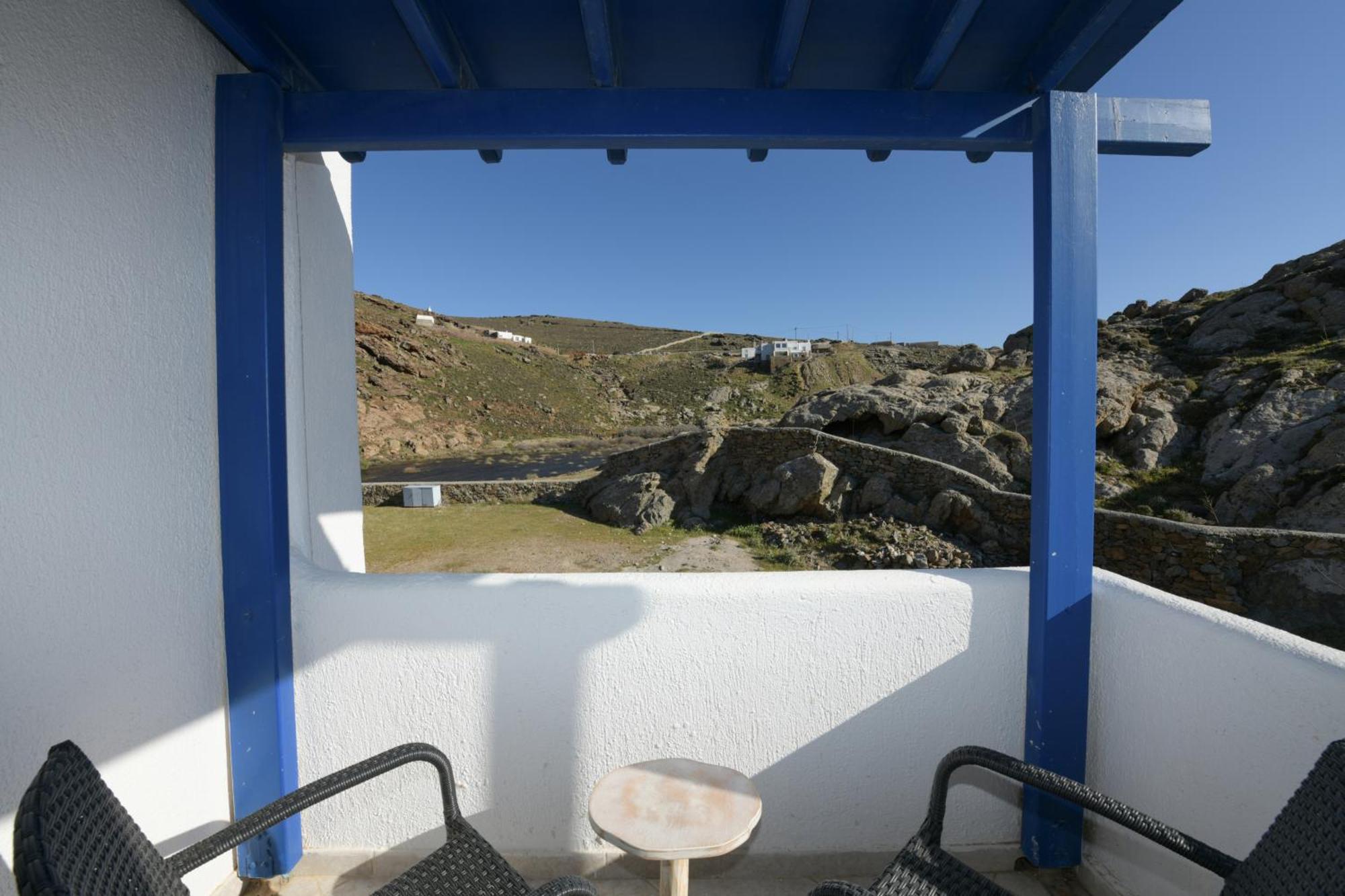 Mz Mykonos Rock Apartment *