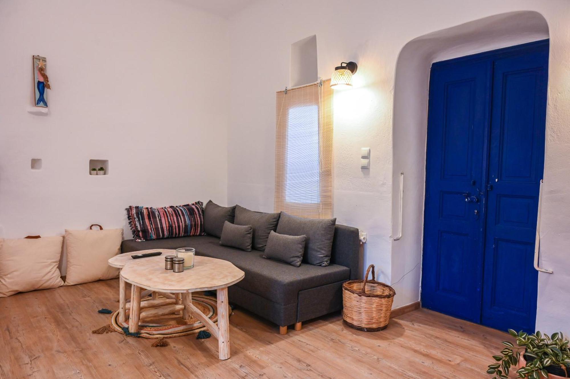 Mz Mykonos Rock Apartment *